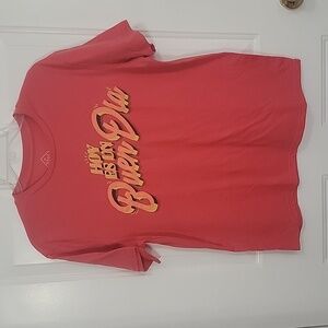 Graphic Red Tee - "Hoy es un Buen Dia" Large